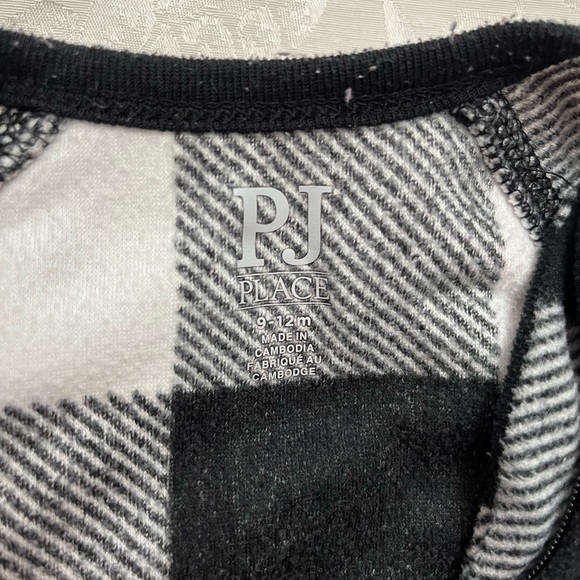 12m - Fleece Zippered Footie PJs x3 Bundle - Picture 5 of 5